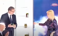 Прекршајна пријава Пинку због емисије у којој је Вучић изашао из фрижидера